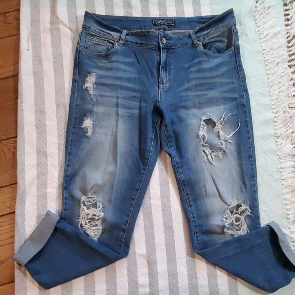 Cato distressed jeans